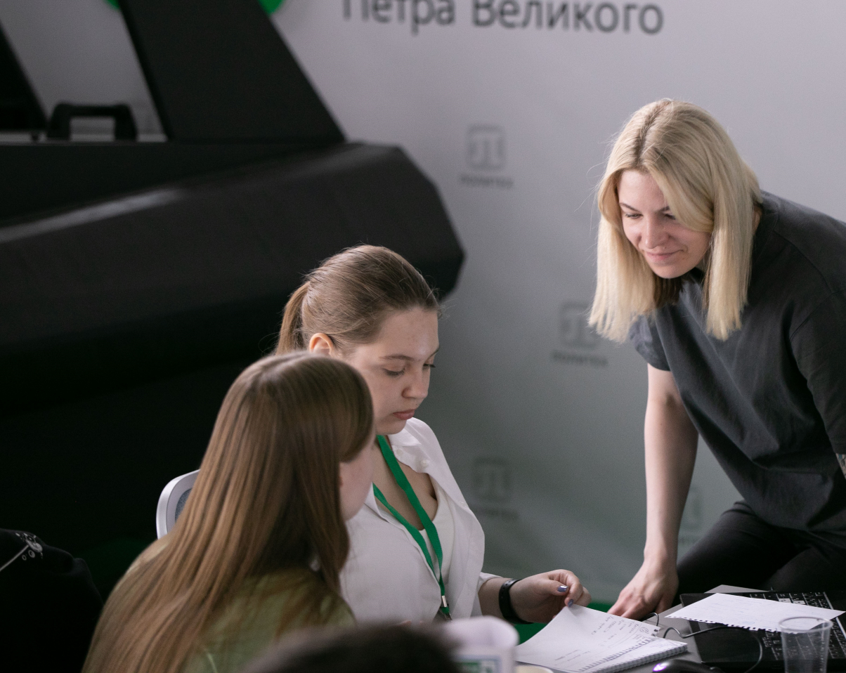 Преподаватели ВШБИ в качестве экспертов и наставников приняли участие в VI Ежегодном слёте учащихся «Газпром-классов»