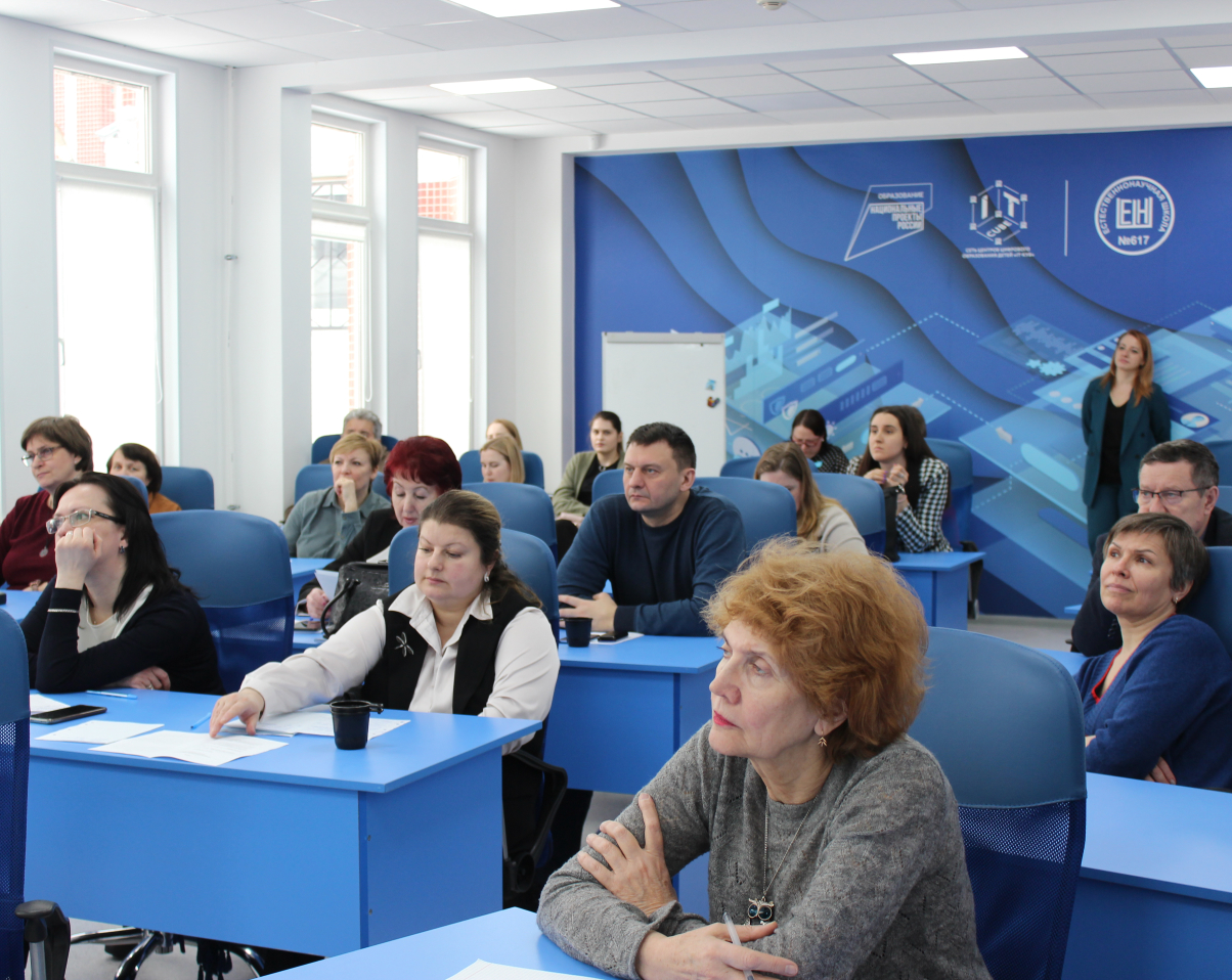 В рамках XIII Петербургского международного образовательного форума ВШБИ провела лекцию для педагогов